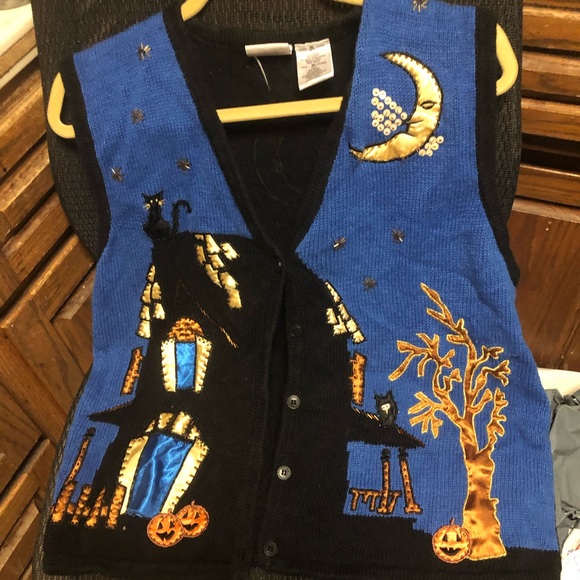 Bobbie Brooks Jackets & Blazers - 🎃Bobbie Brooks Vintage Halloween Vest- 494 $15 or $12 w/offer